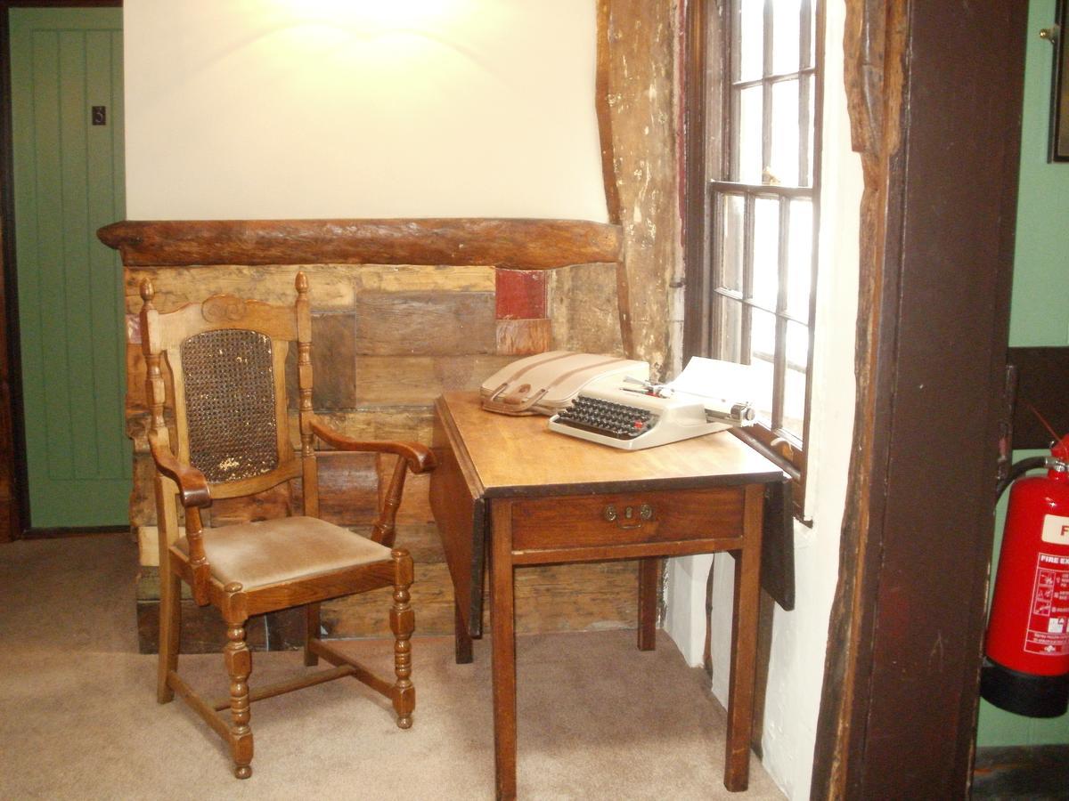 Alma Inn & Dining Rooms Harwich Exteriör bild