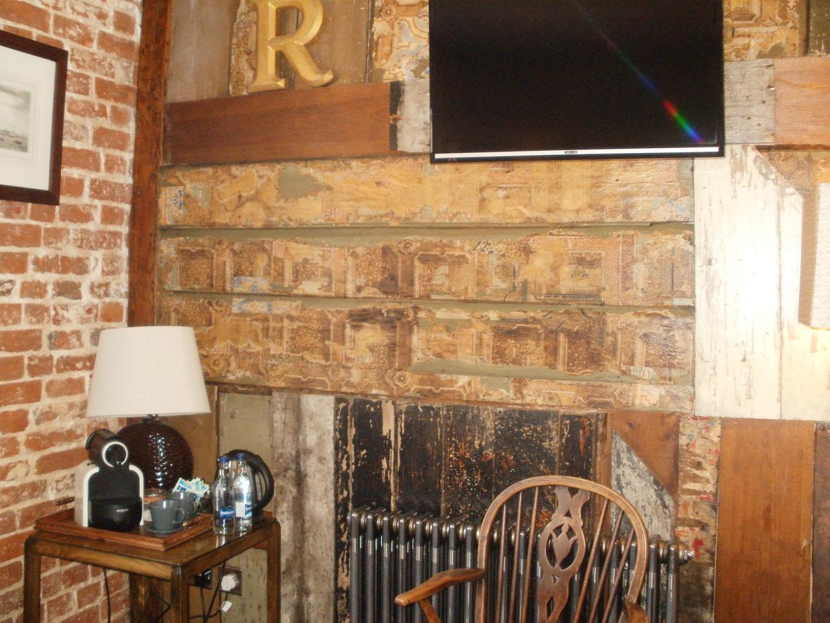 Alma Inn & Dining Rooms Harwich Exteriör bild
